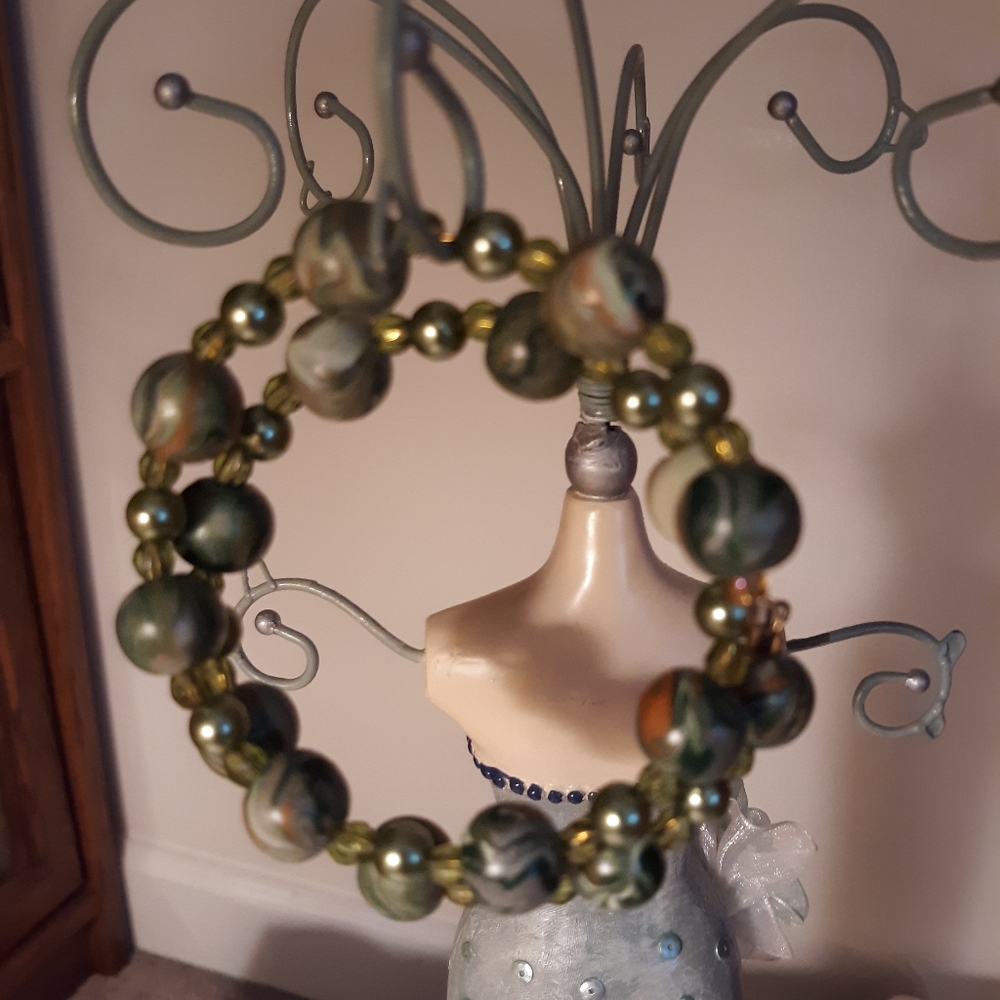Green wire bracelet